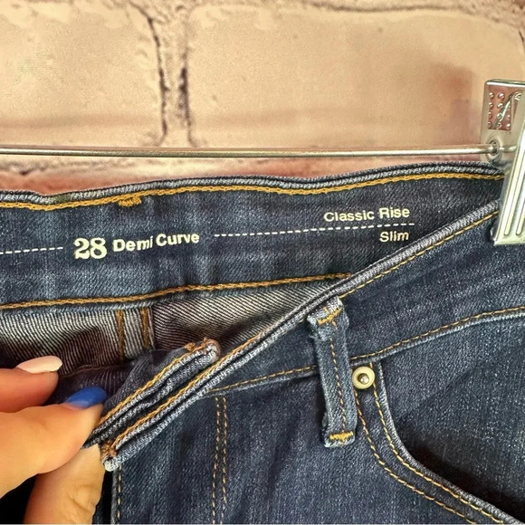Levi's 28 demi curve classic rise slim jeans dark wash - Picture 2 of 9